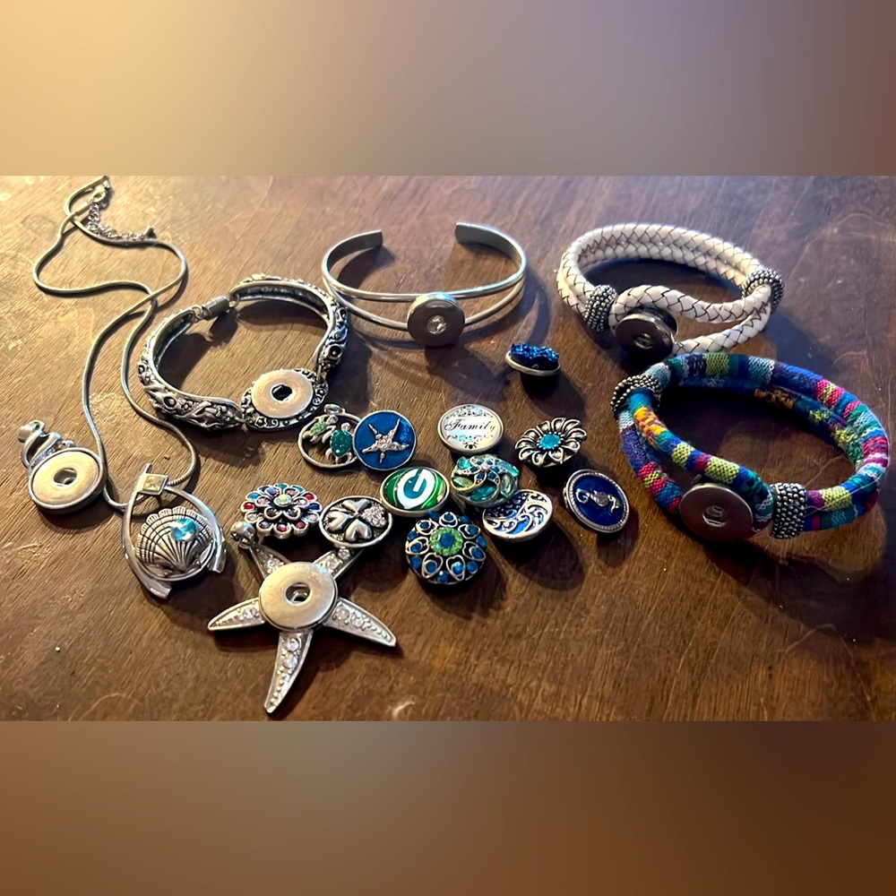 GingerSnaps Interchangeable Jewelry Set